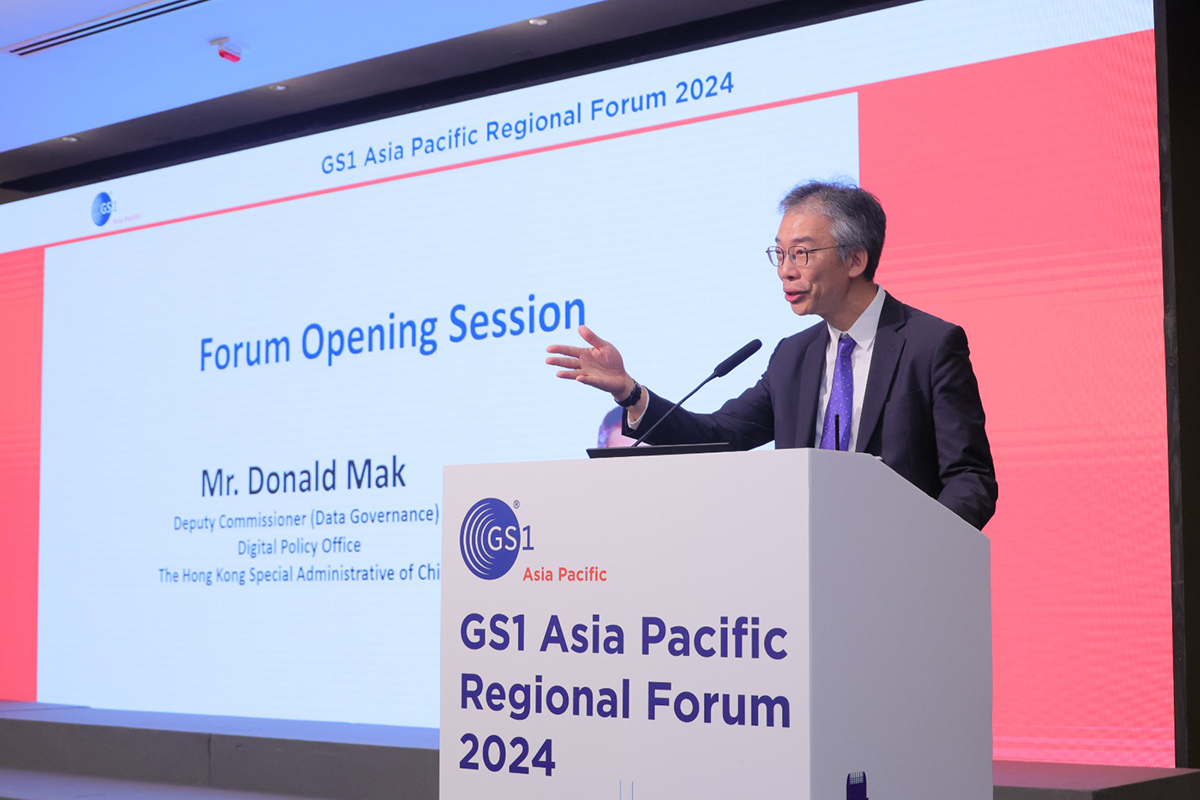 Mr Donald Mak, Deputy Commissioner (Data Governance), delivered keynote speech at GS1 Asia Pacific Forum 2024.