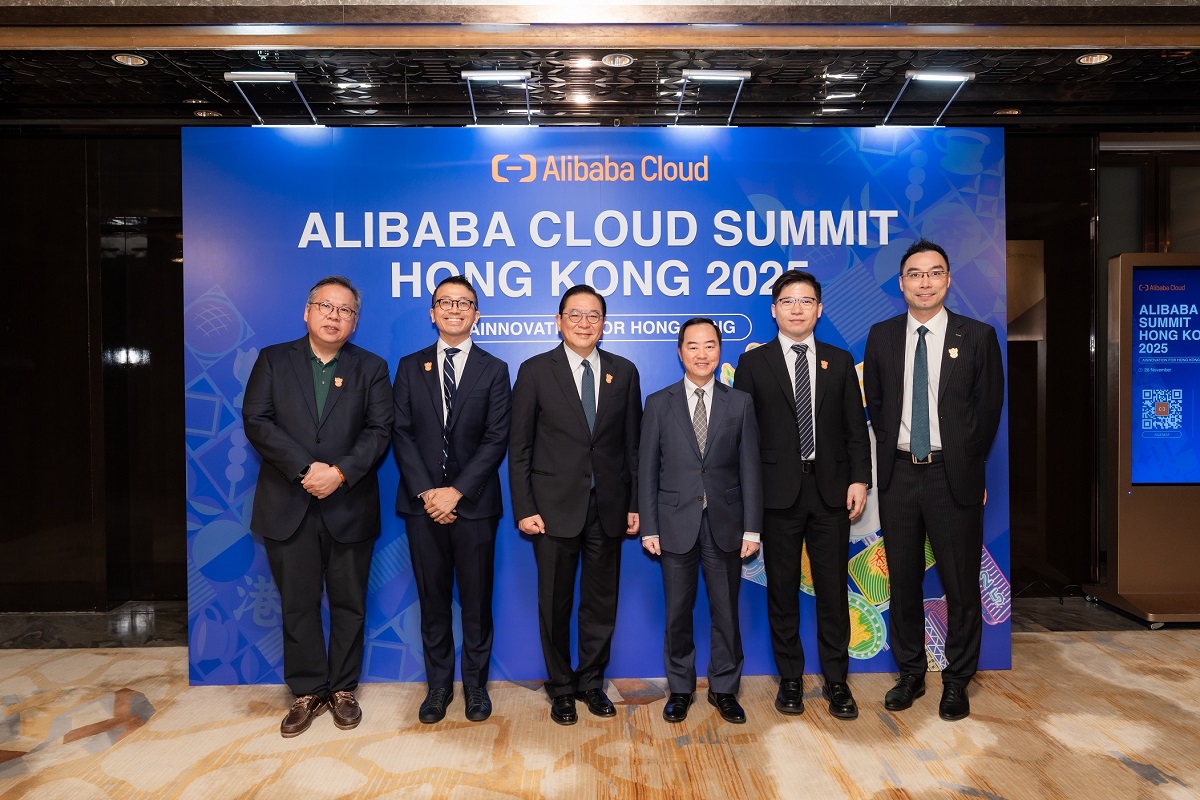 Ir Tony Wong, Commissioner for Digital Policy (third right), in group photo with the Honourable Jeffrey Lam, Non-official Member of the Executive Council (third left), Mr Ethan Yuan, Regional General Manager of Hong Kong & Macau, Alibaba Cloud Intelligence Group (second right) and other guests at the “Alibaba Cloud Summit Hong Kong 2025”.