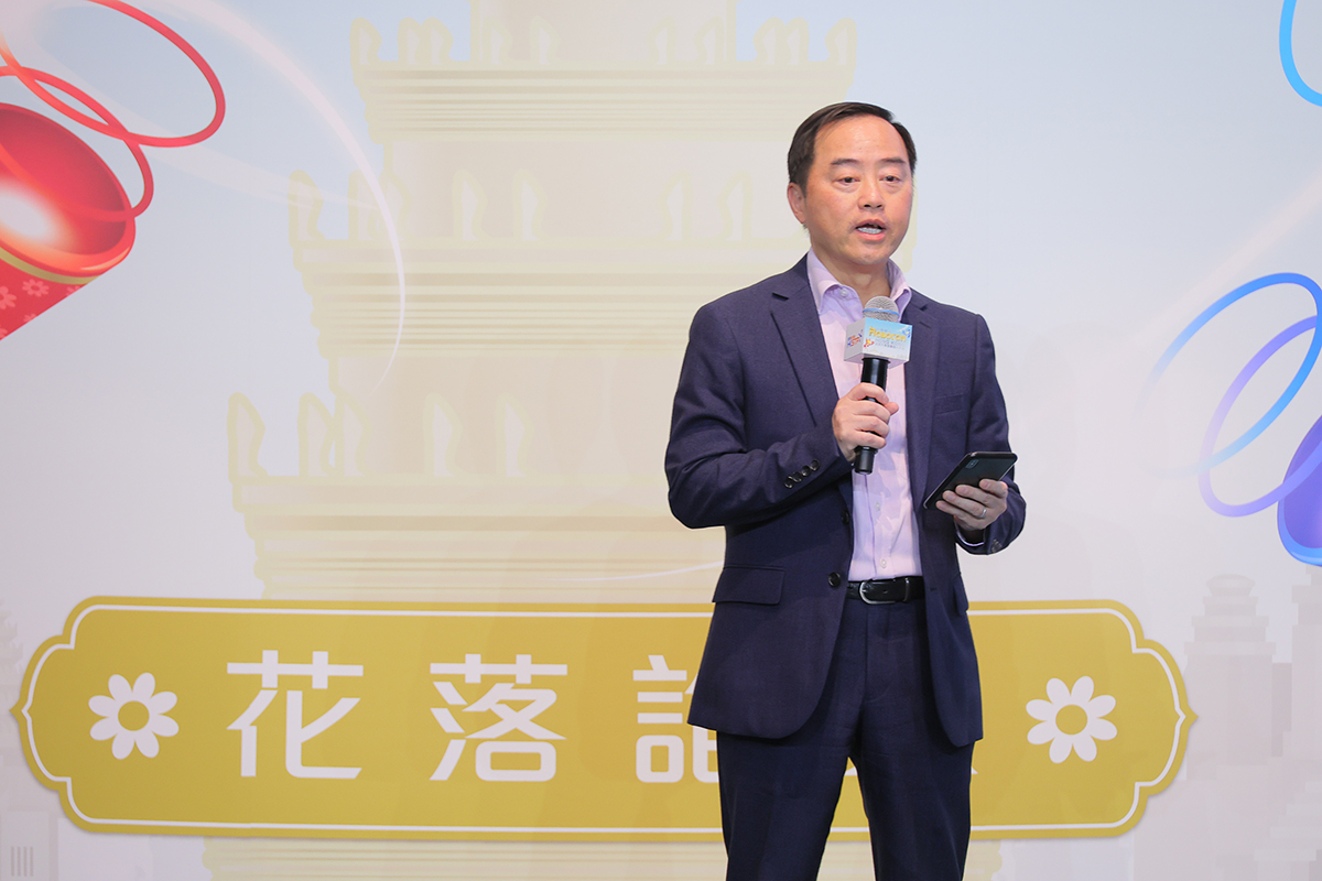 政府資訊科技總監黃志光先生於「全港大專生機械人大賽2023頒獎禮」致辭。